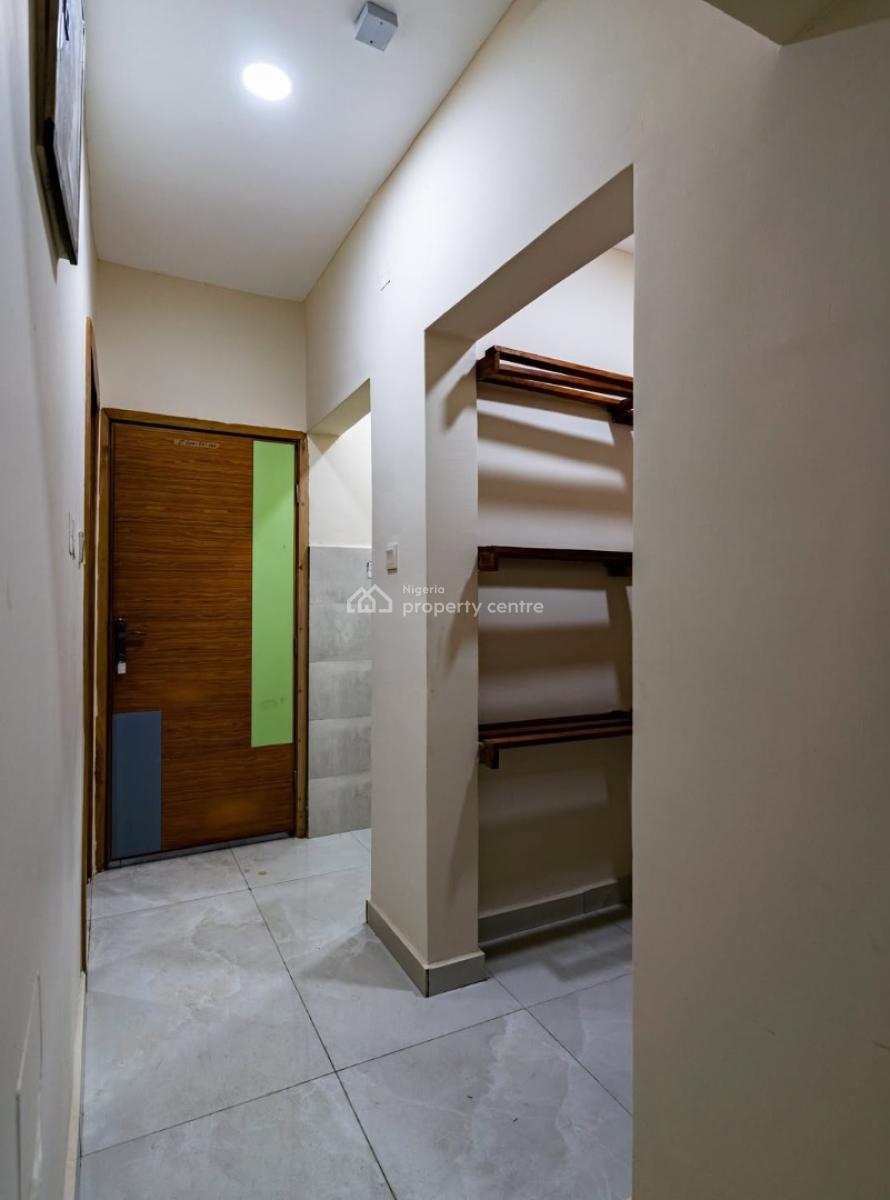 Well-designed 3 Spacious 3 Bedroom Apartment (3 Units), Ikeja Gra, Ikeja, Lagos, Flat / Apartment for Rent