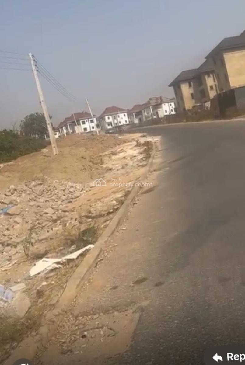 C of O, Back of H Midix, Guzape District, Abuja, Residential Land for Sale