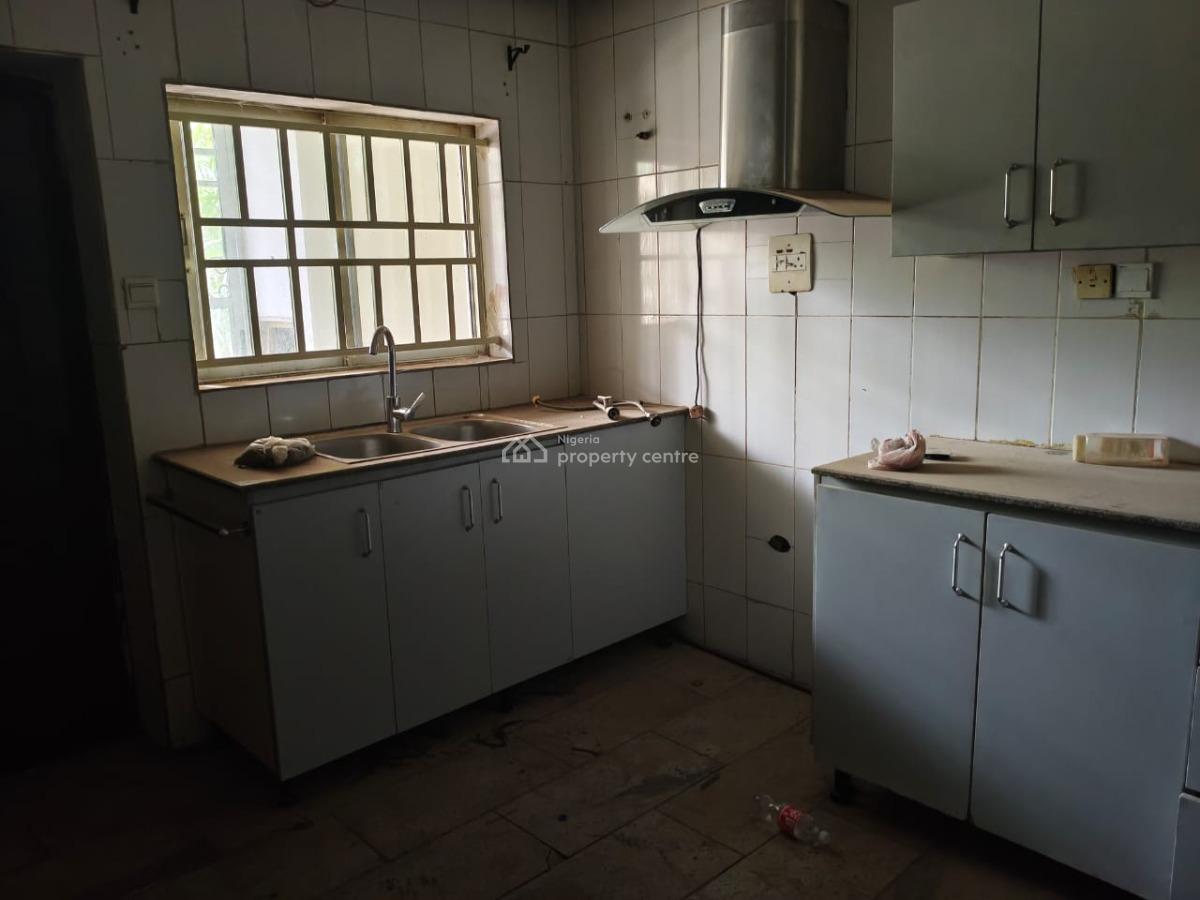 a Very Good Spacious 5-bedroom Semi-detached Duplex, Apo Legislative Quaters., Apo, Abuja, Semi-detached Duplex for Rent