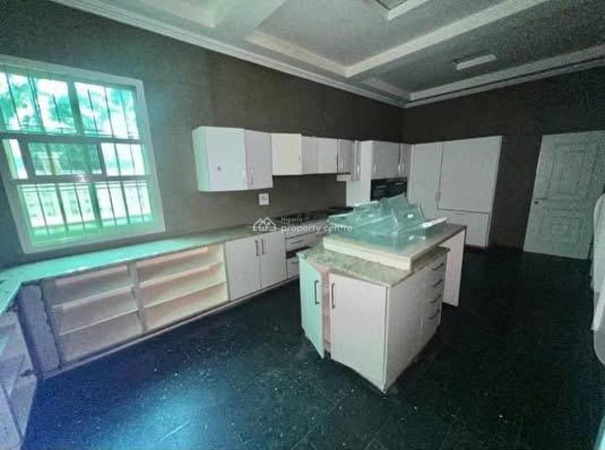 7 Bedroom Mansion with Bq, Guzape District, Abuja, Detached Duplex for Sale