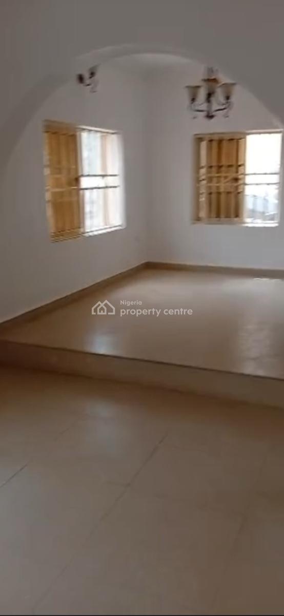 a Good Spacious 4-bedroom Terrace Duplex + 1bq, Apo Legislative Quaters. (video Is Attached), Apo, Abuja, Terraced Duplex for Rent