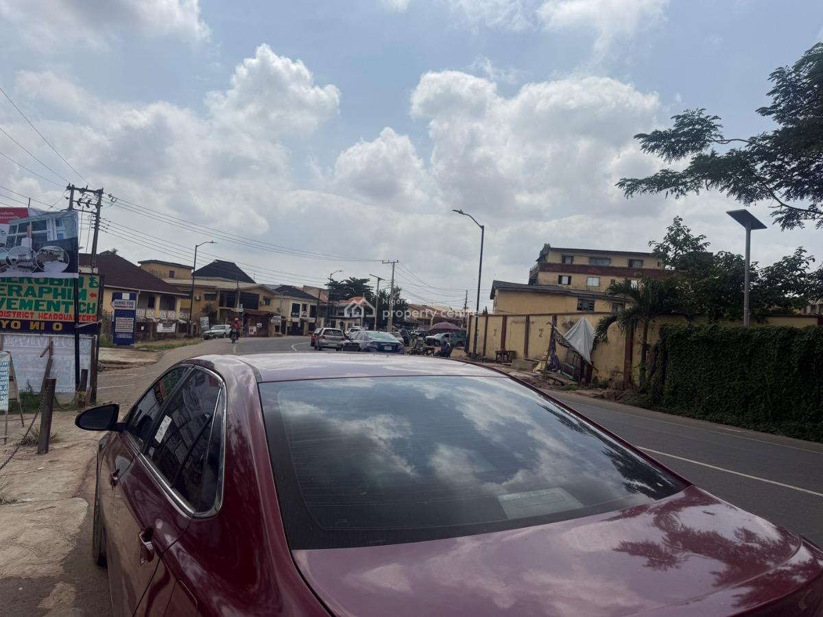 Commercial Building on 820sqyrds, Directly Opposite Liberty Stadium, Off Ring Road., Ibadan, Oyo, Commercial Property for Sale