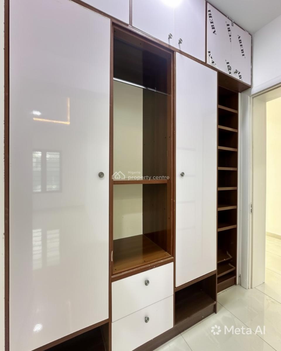 3 Bedroom Apartment, Lekki Phase 1, Lekki, Lagos, Flat / Apartment for Rent
