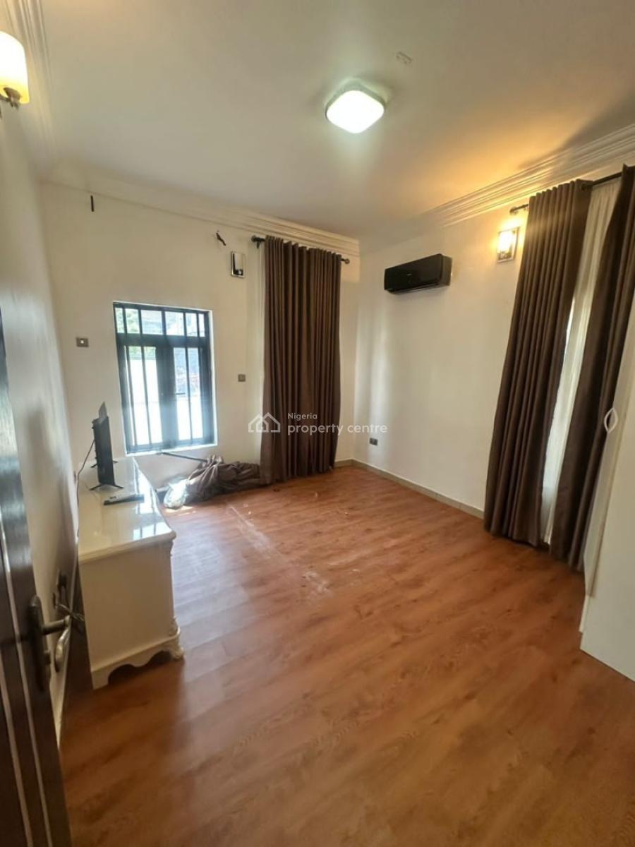 2 Bedroom Flat  Location Osapa London  Ent 10m  Caution 1m, Location Osapa London  Rent 10m, Lekki, Lagos, Flat / Apartment for Rent