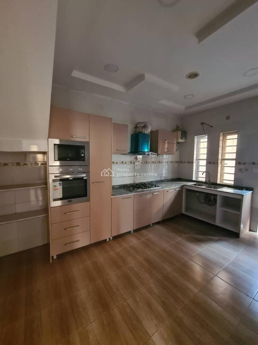 a Well Maintained 4 Bedroom  Semi-detached  Duplex with a Room Bq, Oral Estate, Lekki, Lagos, Semi-detached Duplex for Rent