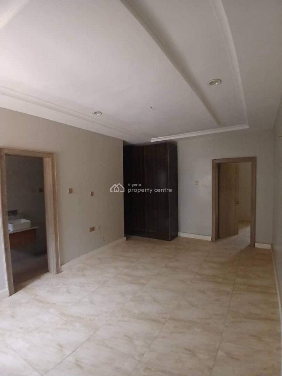 Well Built and Spacious 3 Bedrooms Terrace Duplex with a Bq, Gilmore Area, Jahi, Abuja, Terraced Duplex for Rent