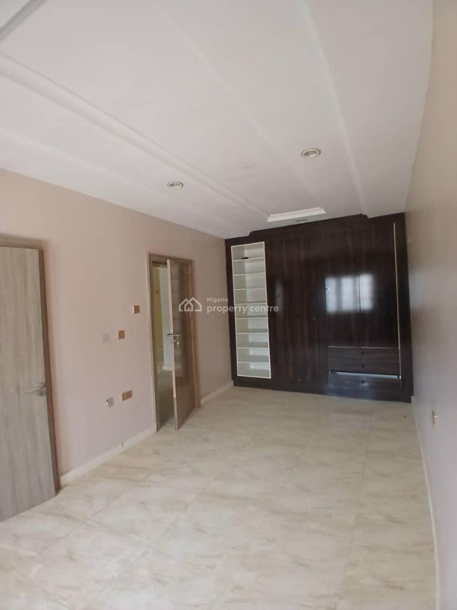Well Built and Spacious 3 Bedrooms Terrace Duplex with a Bq, Gilmore Area, Jahi, Abuja, Terraced Duplex for Rent