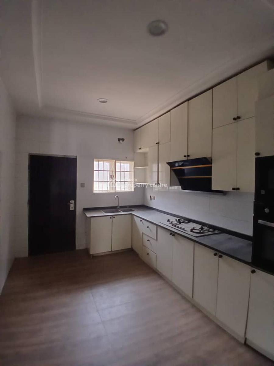 Well Built and Spacious 3 Bedrooms Terrace Duplex with a Bq, Gilmore Area, Jahi, Abuja, Terraced Duplex for Rent