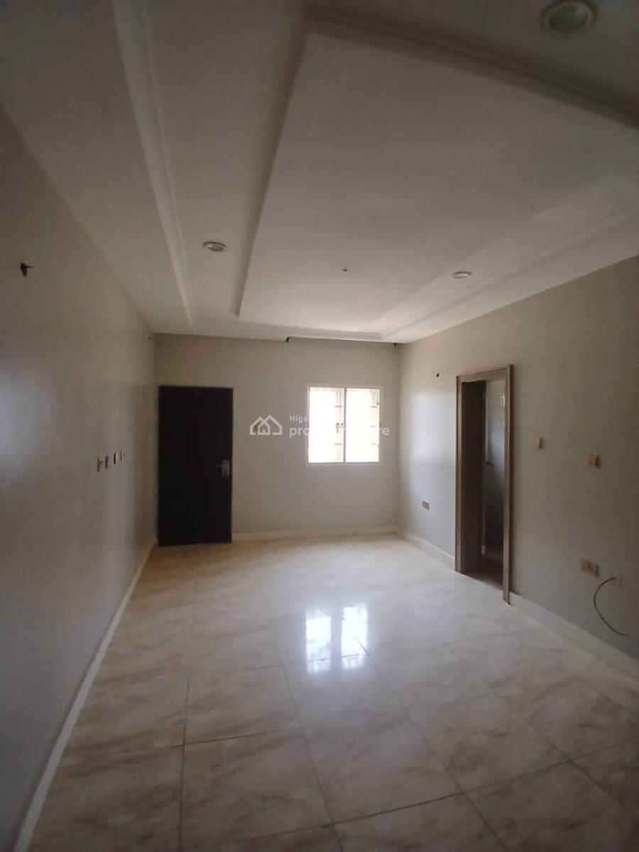 Well Built and Spacious 3 Bedrooms Terrace Duplex with a Bq, Gilmore Area, Jahi, Abuja, Terraced Duplex for Rent