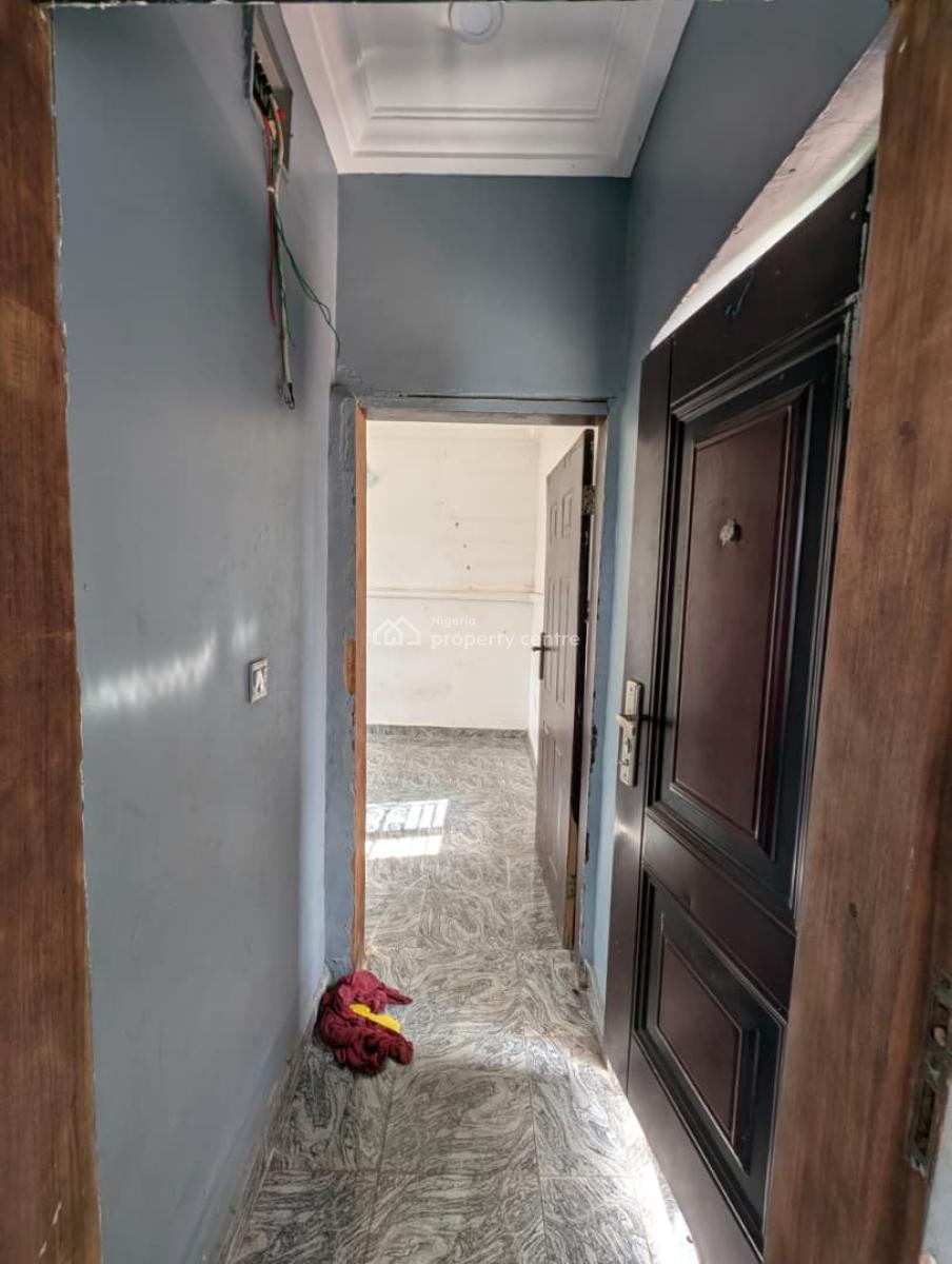 Standard and Spacious Self Contained Apartment, Ekpri Nsukara, Uyo, Akwa Ibom, Self Contain (single Rooms) for Rent