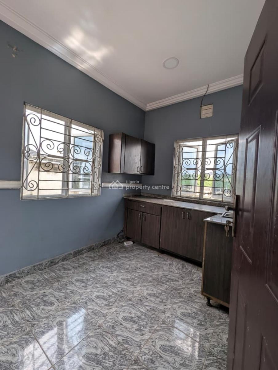 Standard and Spacious Self Contained Apartment, Ekpri Nsukara, Uyo, Akwa Ibom, Self Contain (single Rooms) for Rent