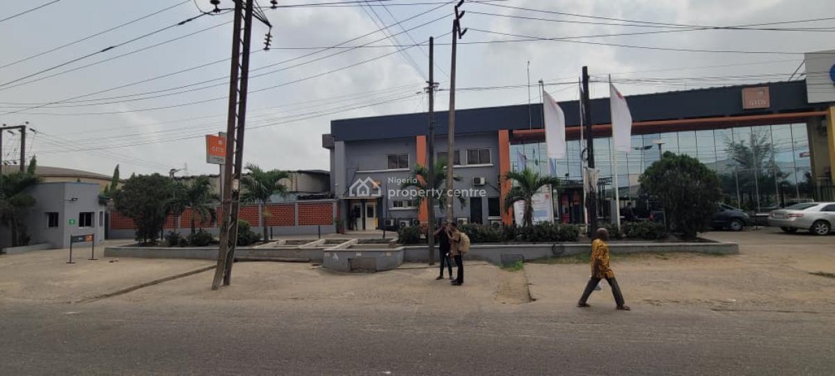 Office Space Measuring. 560sqm, Oba Akran Avenue Ikeja Lagos, Ikeja, Lagos, Office Space for Rent
