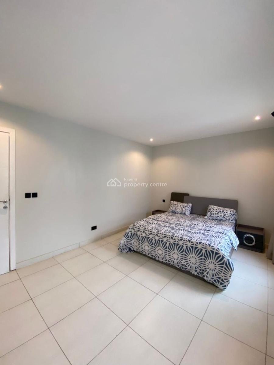 Exclusive 4 Bedroom Terraced Duplex with Pool,gym & Bq, Lekki Phase1, Lekki, Lagos, Terraced Duplex for Sale