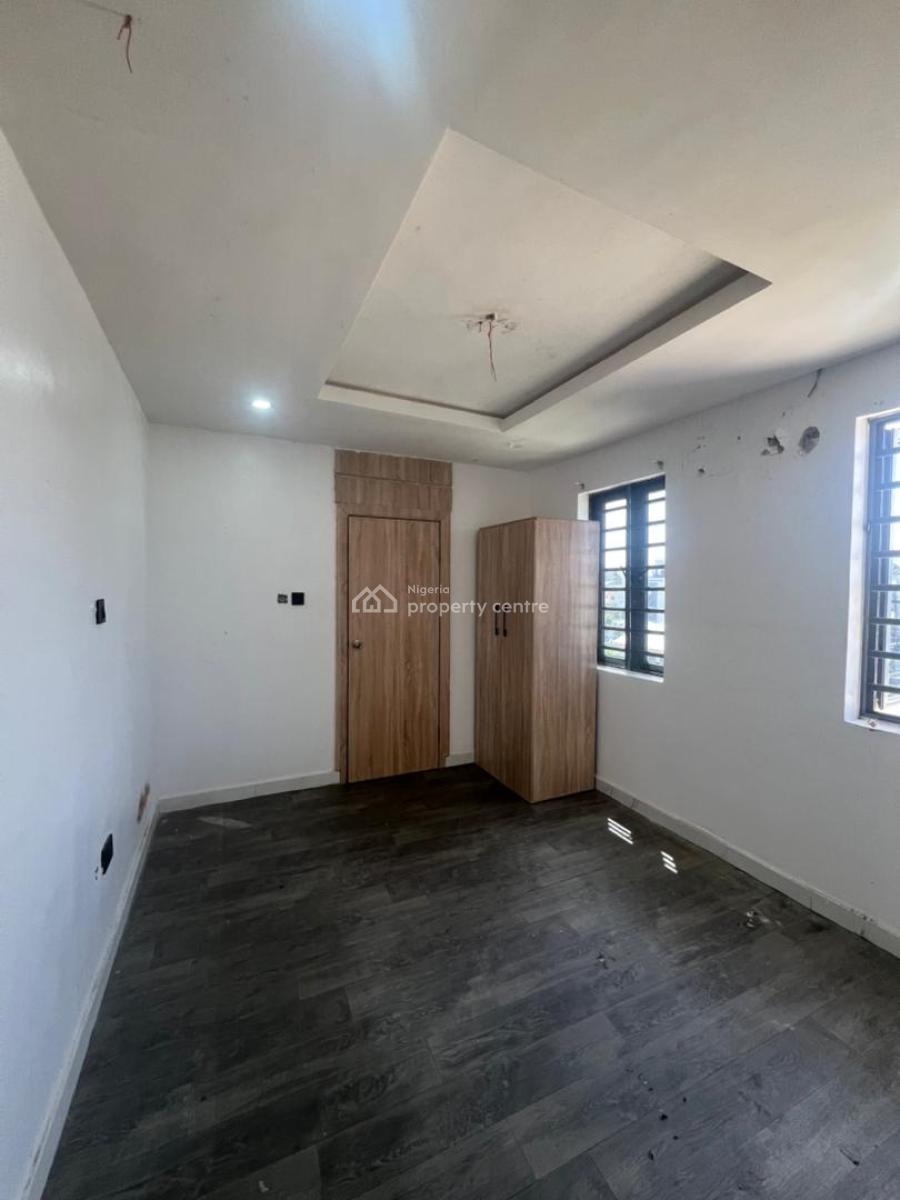 Modern 2-bedroom Apartment in Prime Ologolo Axis, Ologolo, Lekki, Lagos, Flat / Apartment for Rent