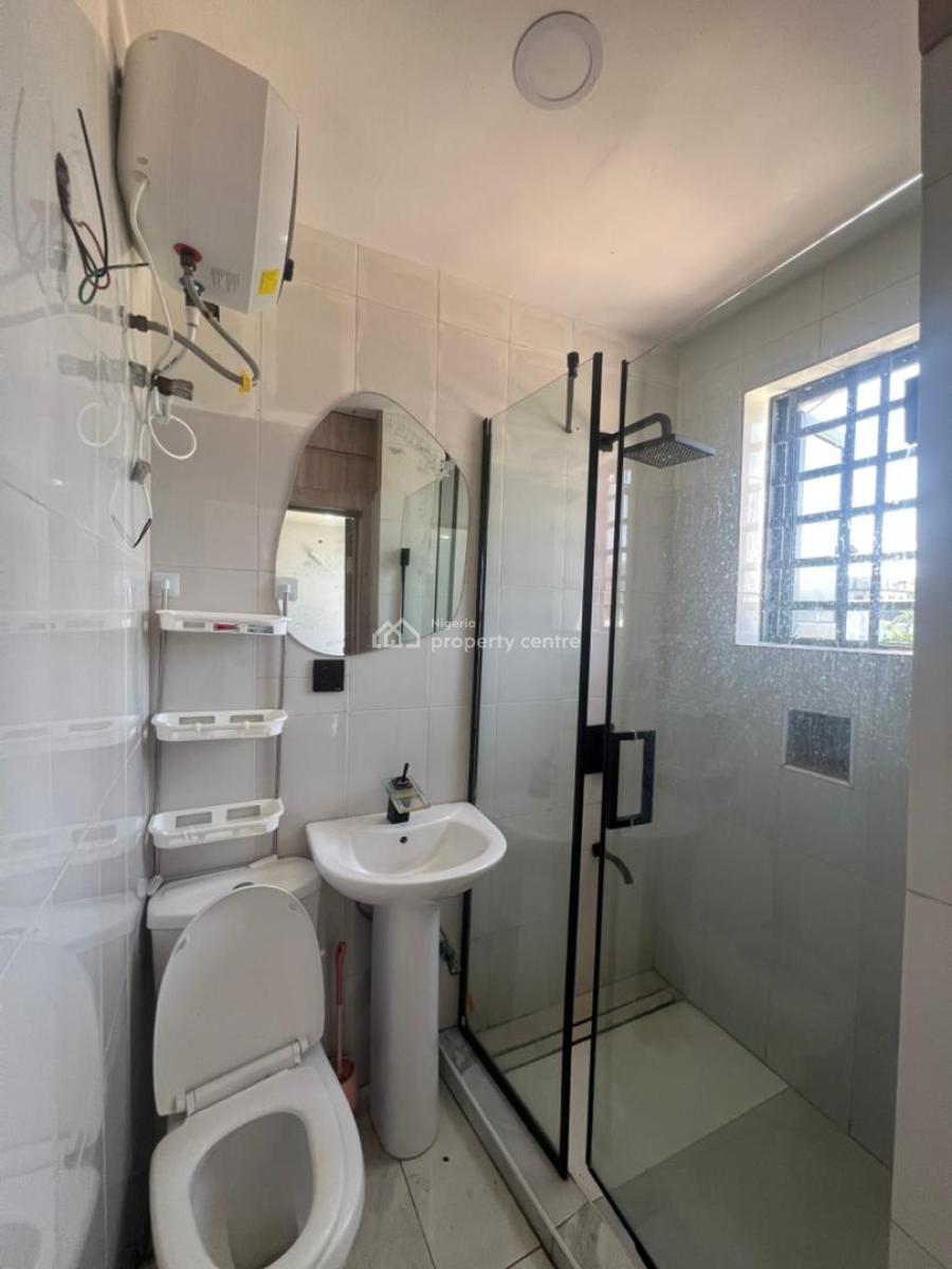 Modern 2-bedroom Apartment in Prime Ologolo Axis, Ologolo, Lekki, Lagos, Flat / Apartment for Rent