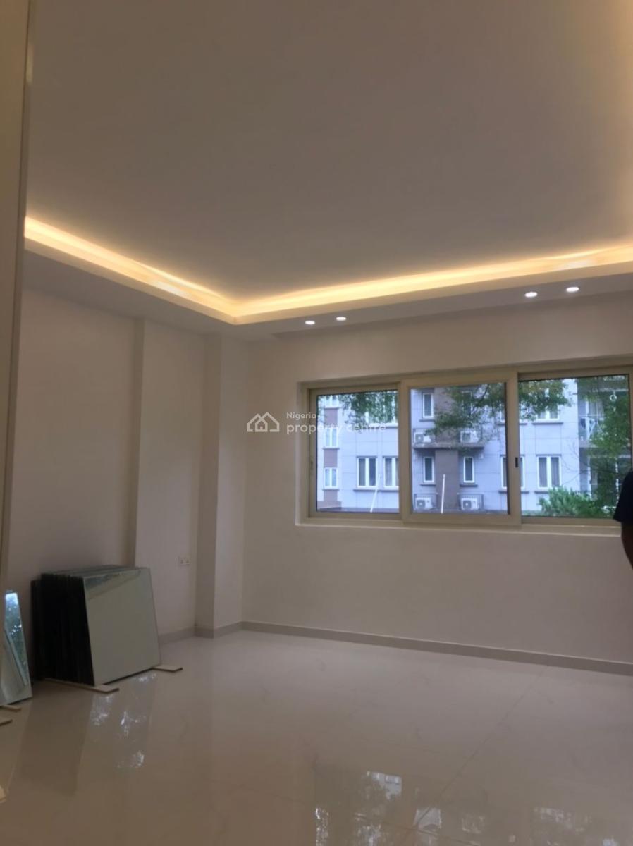 Luxury 3 Bedroom Apartment with Excellent Finishing, Off Bourdilllon Road, Ikoyi, Lagos, Flat / Apartment for Rent