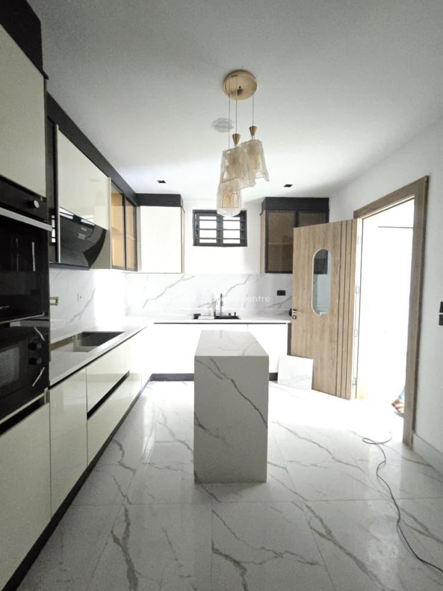 Neatly Finished 2 Bedroom Apartment with Pool in a Secure Estate, Lekki Phase1, Lekki, Lagos, Flat / Apartment for Sale