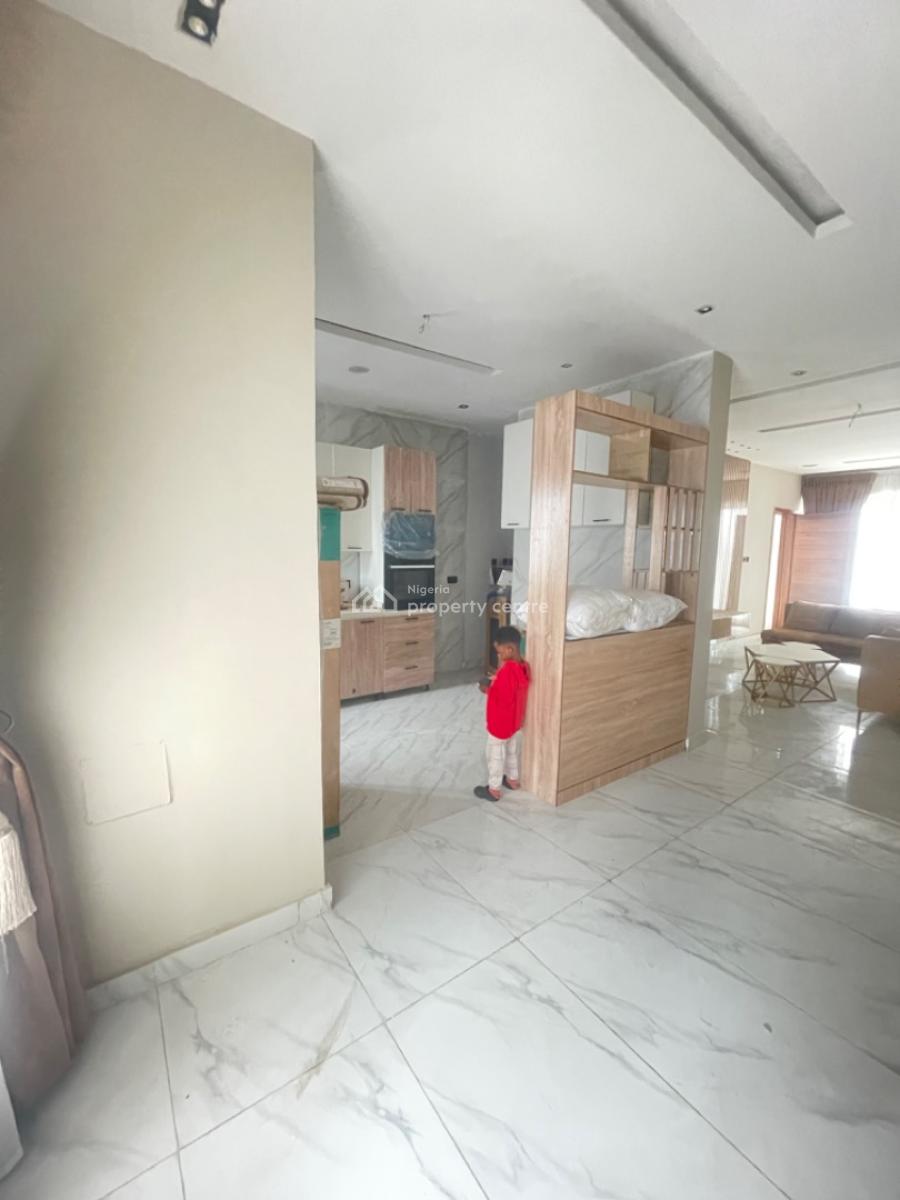 Well Furnished  2 Bedroom Flat at Ologolo Lekki Lagos., Ologolo Lekki Lagos, Ologolo, Lekki, Lagos, Flat / Apartment for Sale