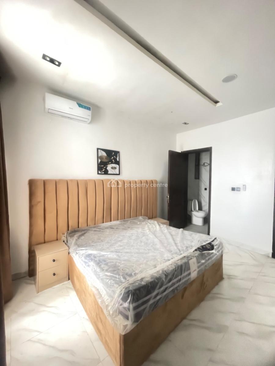 Well Furnished  2 Bedroom Flat at Ologolo Lekki Lagos., Ologolo Lekki Lagos, Ologolo, Lekki, Lagos, Flat / Apartment for Sale