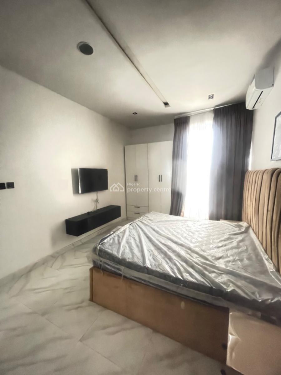 Well Furnished  2 Bedroom Flat at Ologolo Lekki Lagos., Ologolo Lekki Lagos, Ologolo, Lekki, Lagos, Flat / Apartment for Sale