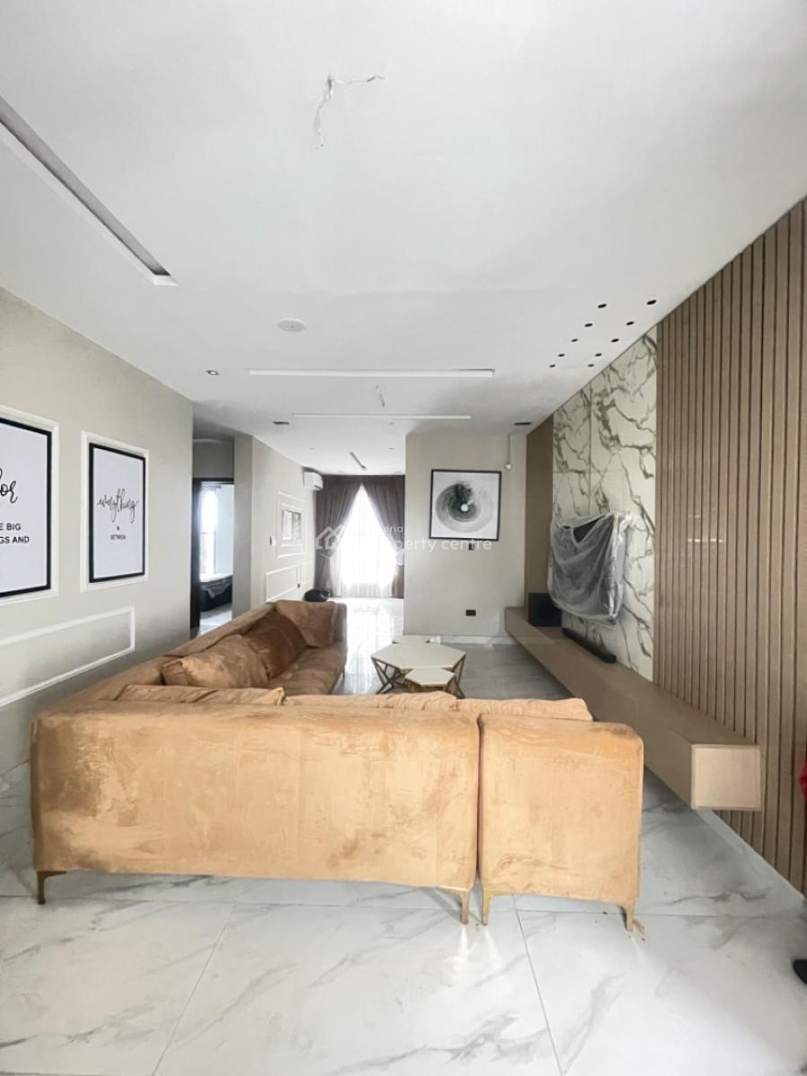 Well Furnished  2 Bedroom Flat at Ologolo Lekki Lagos., Ologolo Lekki Lagos, Ologolo, Lekki, Lagos, Flat / Apartment for Sale