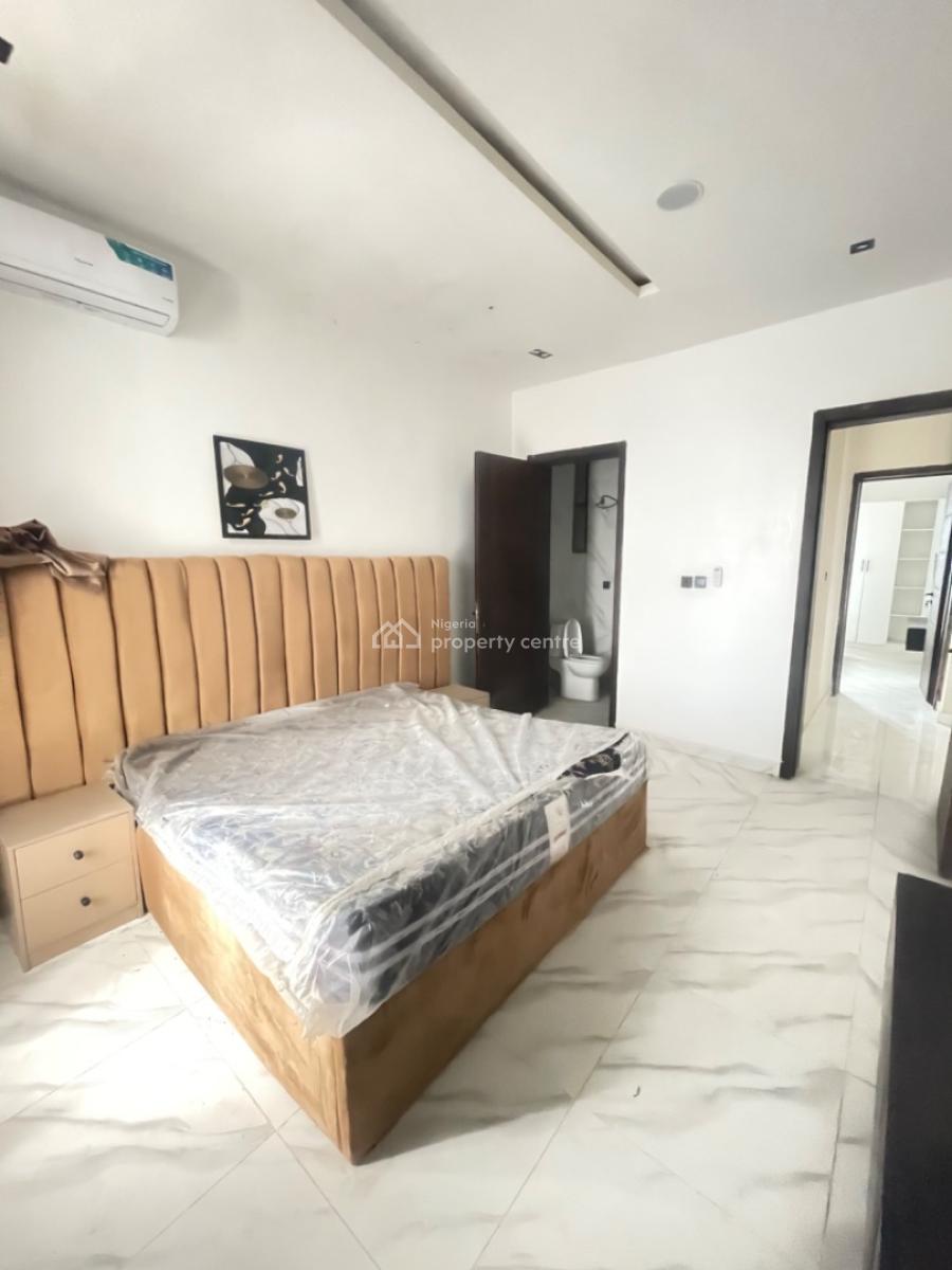 Well Furnished  2 Bedroom Flat at Ologolo Lekki Lagos., Ologolo Lekki Lagos, Ologolo, Lekki, Lagos, Flat / Apartment for Sale