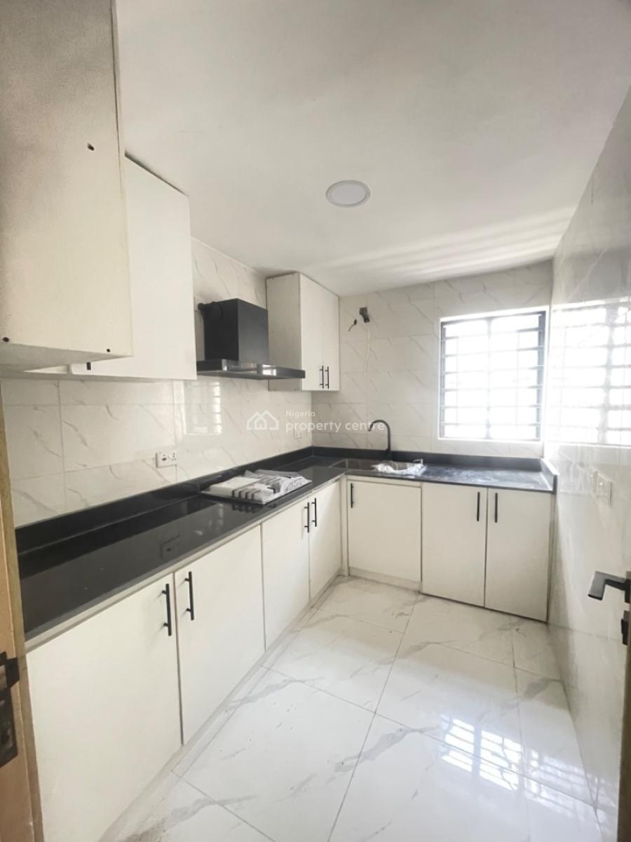 Luxury  2 Bedroom Flat and 1 Bq, Ologolo Lekki Lagos, Ologolo, Lekki, Lagos, Flat / Apartment for Sale