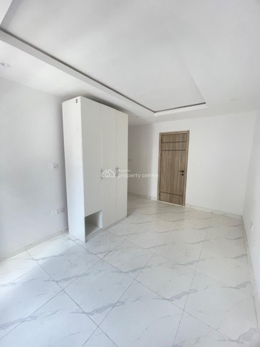 Luxury  2 Bedroom Flat and 1 Bq, Ologolo Lekki Lagos, Ologolo, Lekki, Lagos, Flat / Apartment for Sale