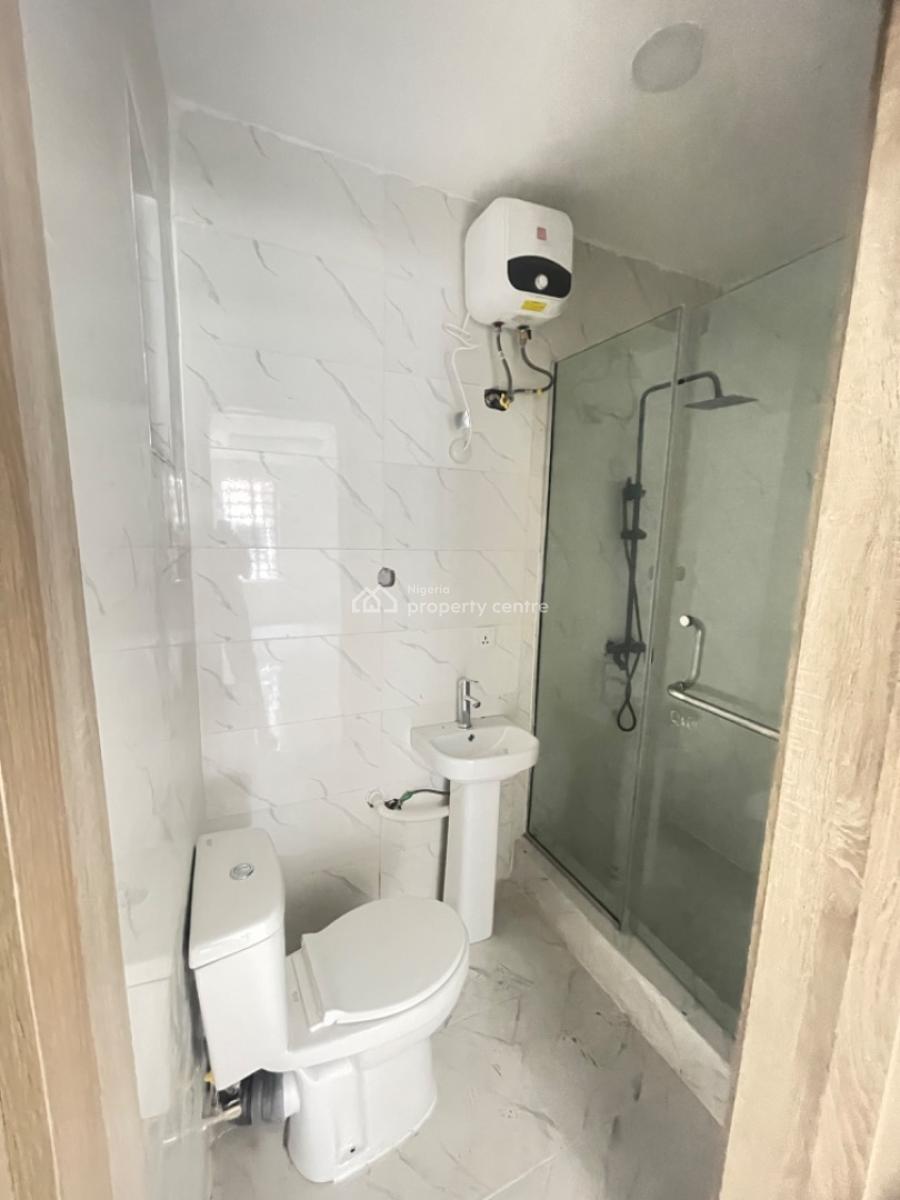 Luxury  2 Bedroom Flat and 1 Bq, Ologolo Lekki Lagos, Ologolo, Lekki, Lagos, Flat / Apartment for Sale