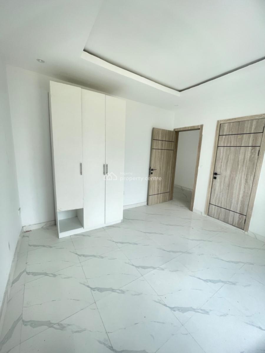 Luxury  2 Bedroom Flat and 1 Bq, Ologolo Lekki Lagos, Ologolo, Lekki, Lagos, Flat / Apartment for Sale