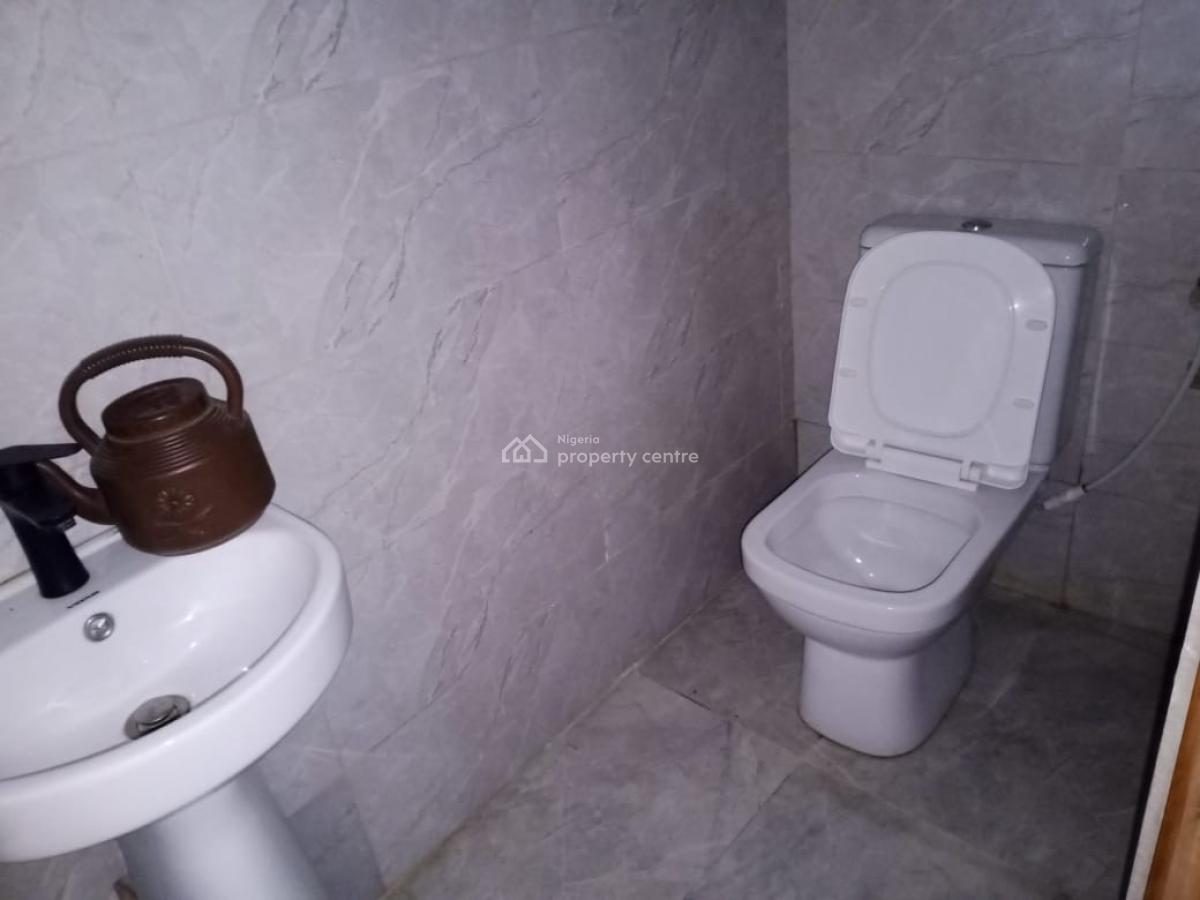 Well Maintained Four (4) Bedroom Semi Detached House, Lekki Phase 1, Lekki, Lagos, Detached Duplex for Sale