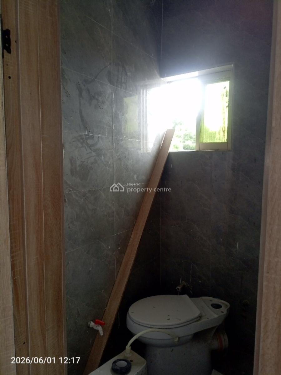 2 Bedrooms Luxurious Upstairs Flat, Budo Abraham Adesanya, Ajiwe, Ajah, Lagos, Flat / Apartment for Rent