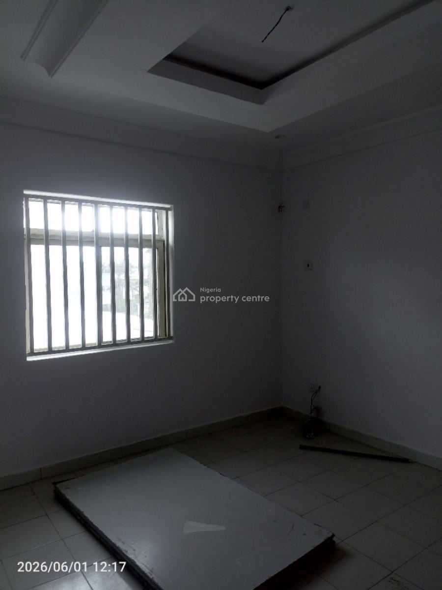 2 Bedrooms Luxurious Upstairs Flat, Budo Abraham Adesanya, Ajiwe, Ajah, Lagos, Flat / Apartment for Rent