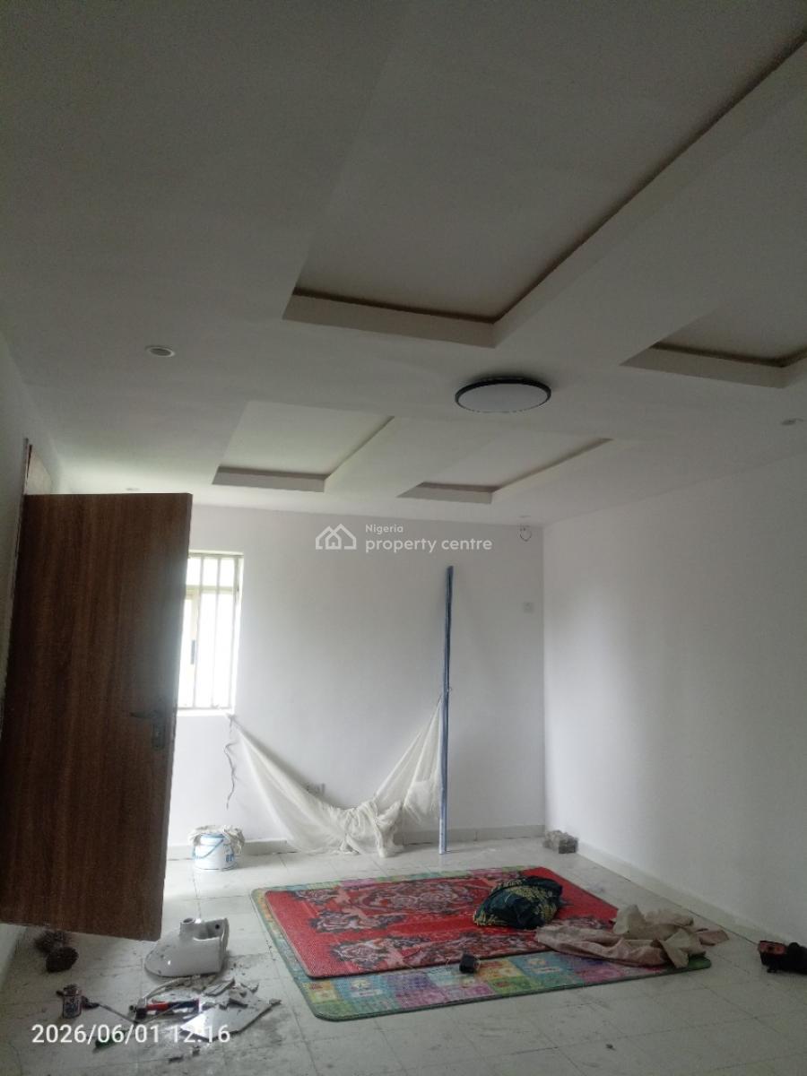 2 Bedrooms Luxurious Upstairs Flat, Budo Abraham Adesanya, Ajiwe, Ajah, Lagos, Flat / Apartment for Rent
