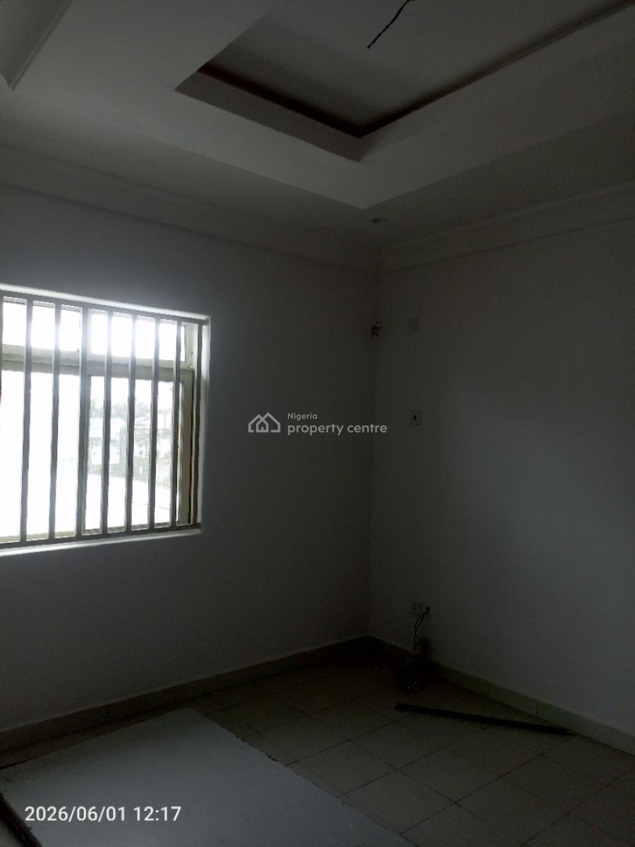2 Bedrooms Luxurious Upstairs Flat, Budo Abraham Adesanya, Ajiwe, Ajah, Lagos, Flat / Apartment for Rent