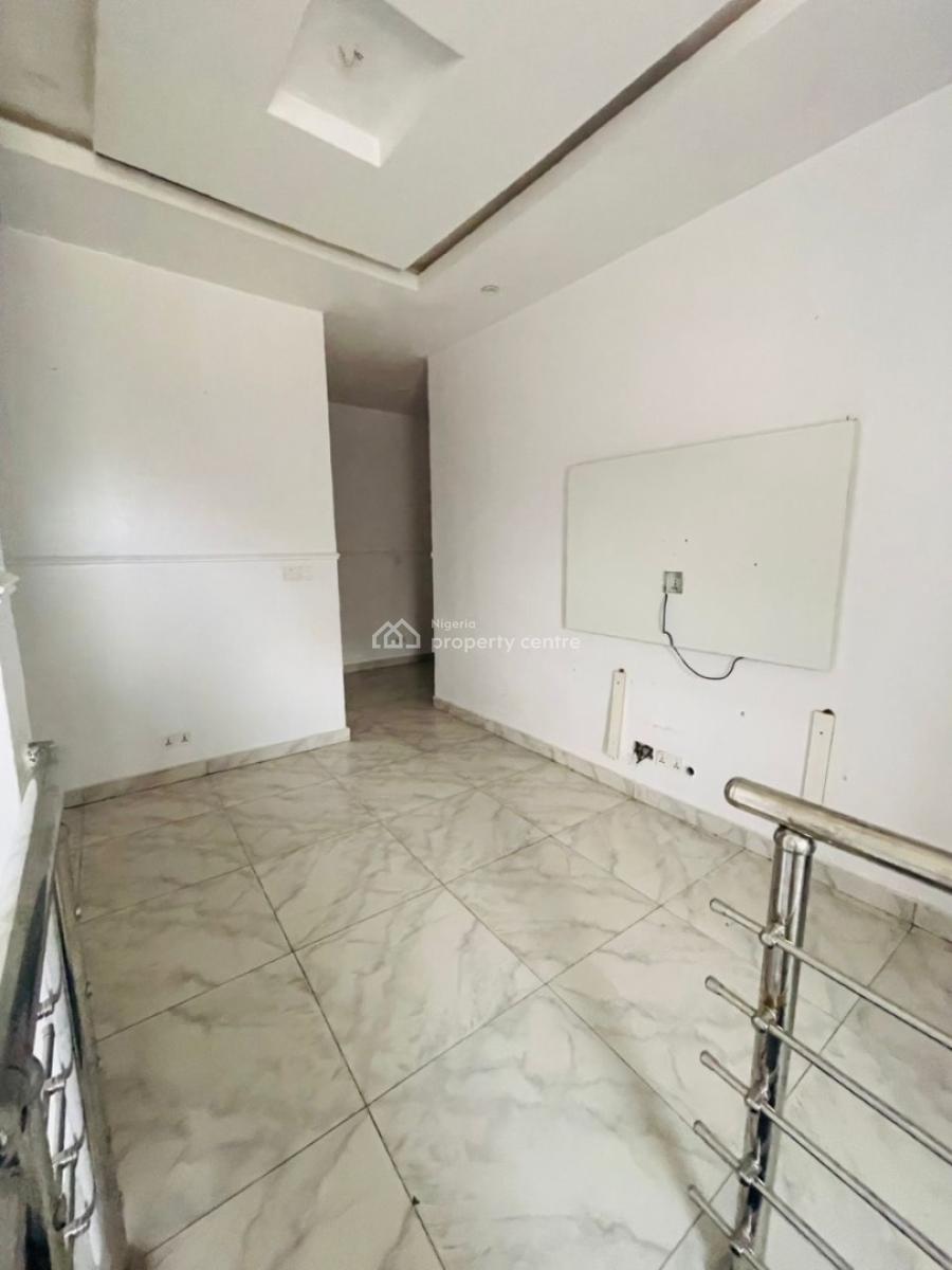 Suoer Spacioous Alone in a Compound with a Gate House and Large Space, Thera Annex Road, Sangotedo, Ajah, Lagos, House for Rent