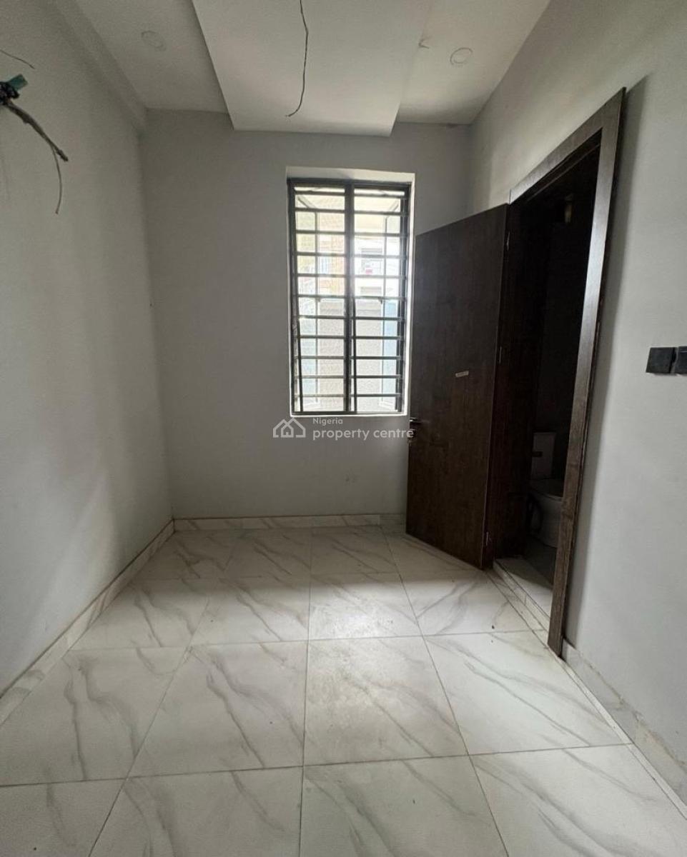 2 Bedroom Apartment in a Very Secured Estate, Kusenla Road, Ikate Elegushi, Lekki, Lagos, Flat / Apartment for Rent