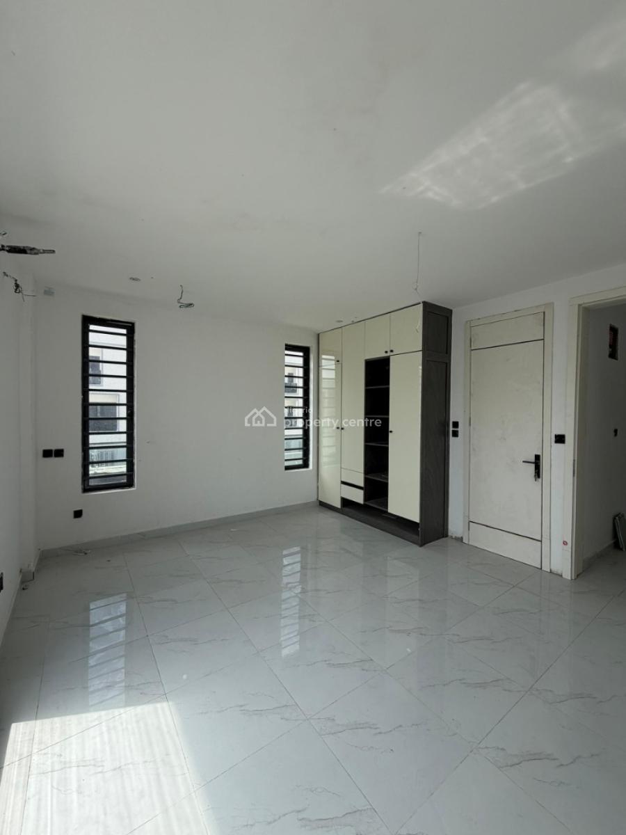 Luxury 3 Bedroom Apartment, Lekki Phase 1, Lekki, Lagos, Flat / Apartment for Sale