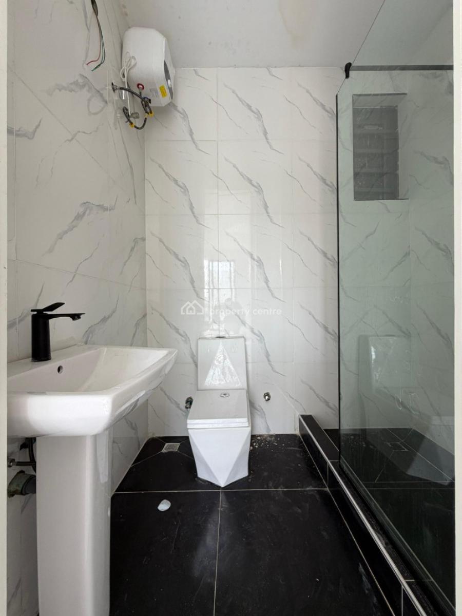 Luxury 3 Bedroom Apartment, Lekki Phase 1, Lekki, Lagos, Flat / Apartment for Sale