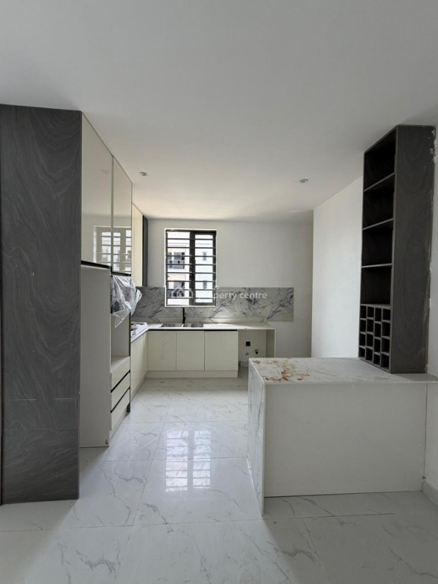 Luxury 3 Bedroom Apartment, Lekki Phase 1, Lekki, Lagos, Flat / Apartment for Sale