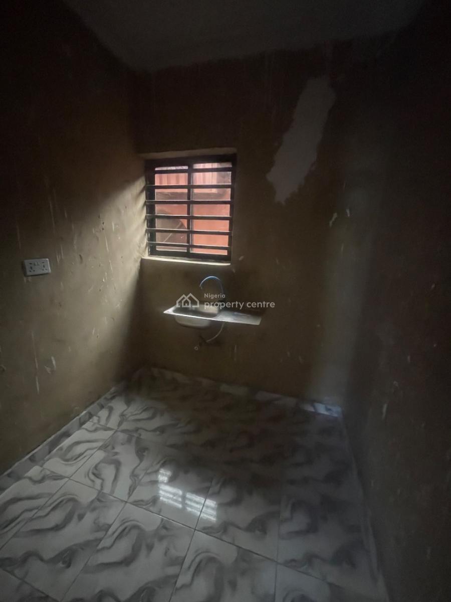 2 Bedroom Apartment, Gated and Serene Environment, Pedro, Gbagada, Lagos, Flat / Apartment for Rent