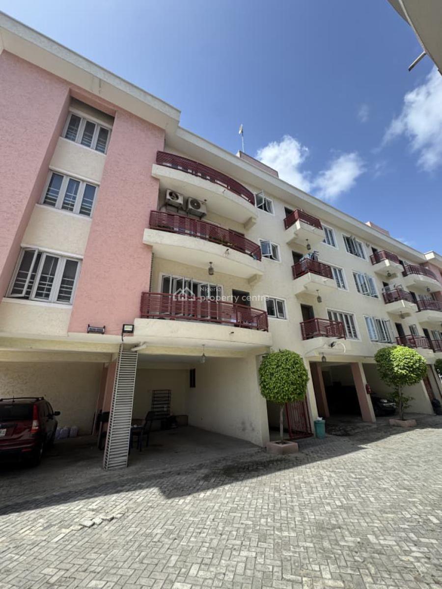 Well Maintained 2 Bedroom Apartment, Proper, Lekki Phase 1, Lekki, Lagos, Flat / Apartment for Rent