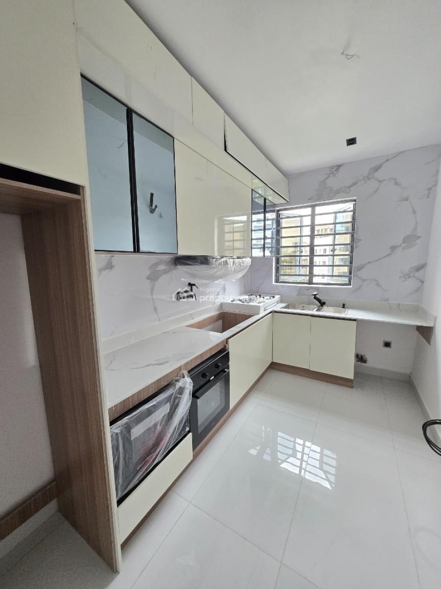Fully Furnished 2 Bedroom Swimming Pool/gym/elevator for Distress, Freedom Way, Lekki Phase 1, Lekki, Lagos, Block of Flats for Sale