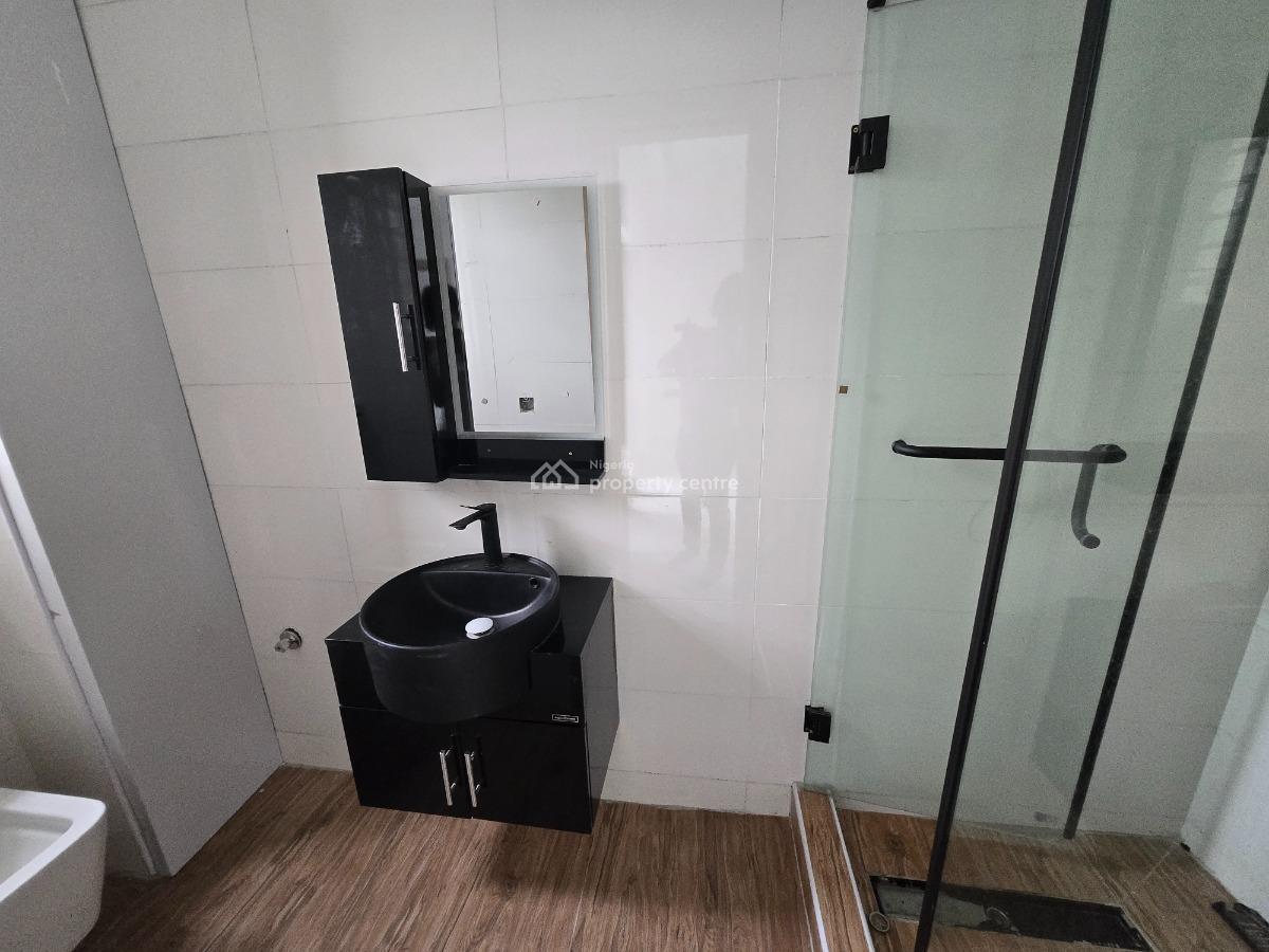 Fully Furnished 2 Bedroom Swimming Pool/gym/elevator for Distress, Freedom Way, Lekki Phase 1, Lekki, Lagos, Block of Flats for Sale