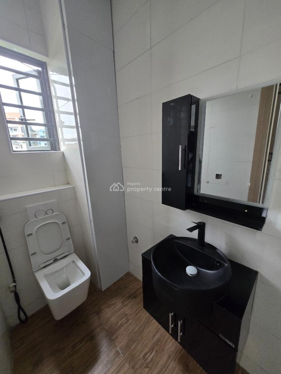 Fully Furnished 2 Bedroom Swimming Pool/gym/elevator for Distress, Freedom Way, Lekki Phase 1, Lekki, Lagos, Block of Flats for Sale