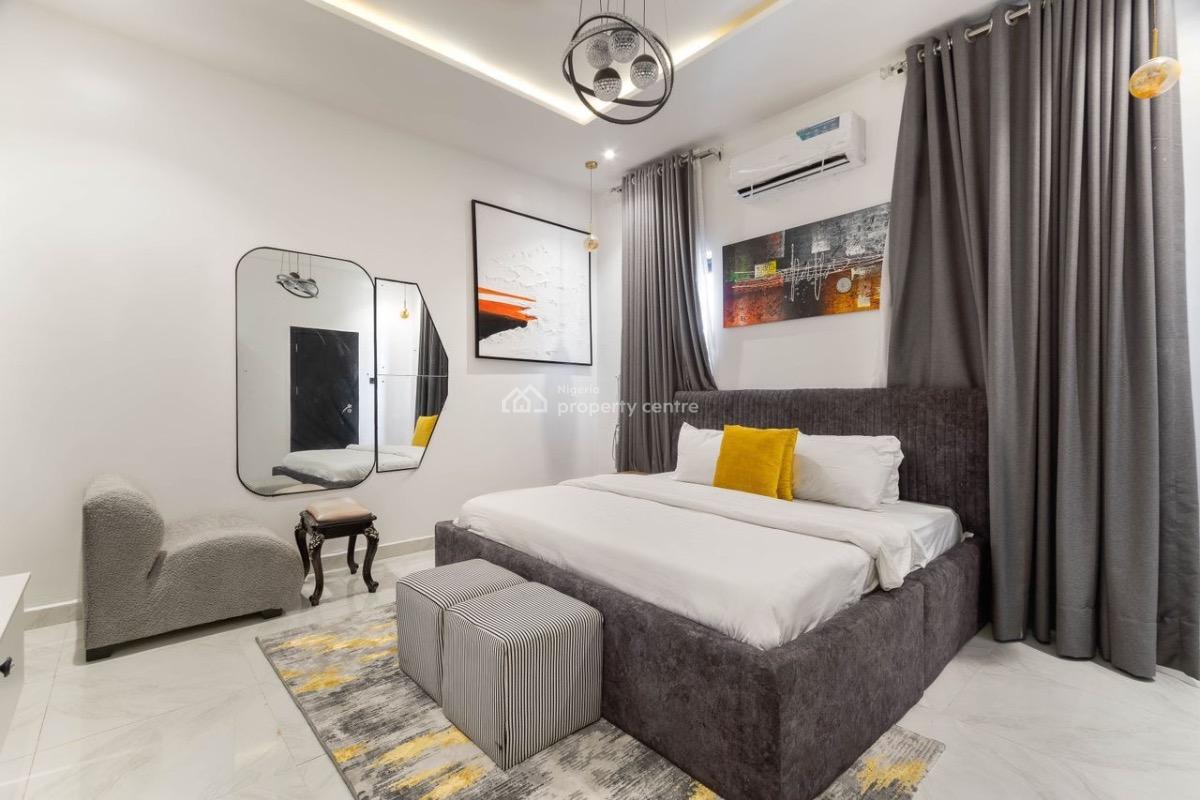 Nicely Furnished Three Bedroom Maisonette Penthouse in Lekki Phase 1, Lekki Phase 1, Lekki, Lagos, Flat / Apartment Short Let