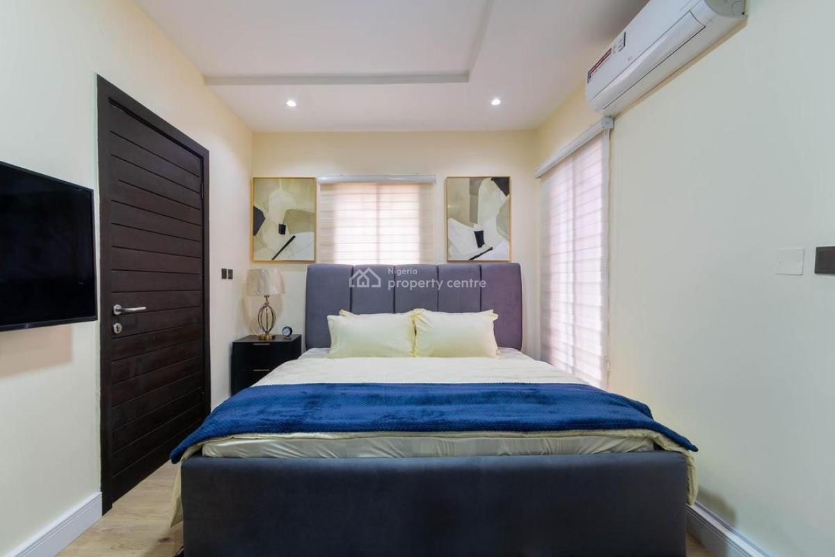Nicely Furnished Two Bedroom Maisonette Penthouse, Lekki Phase 1, Lekki, Lagos, Flat / Apartment Short Let