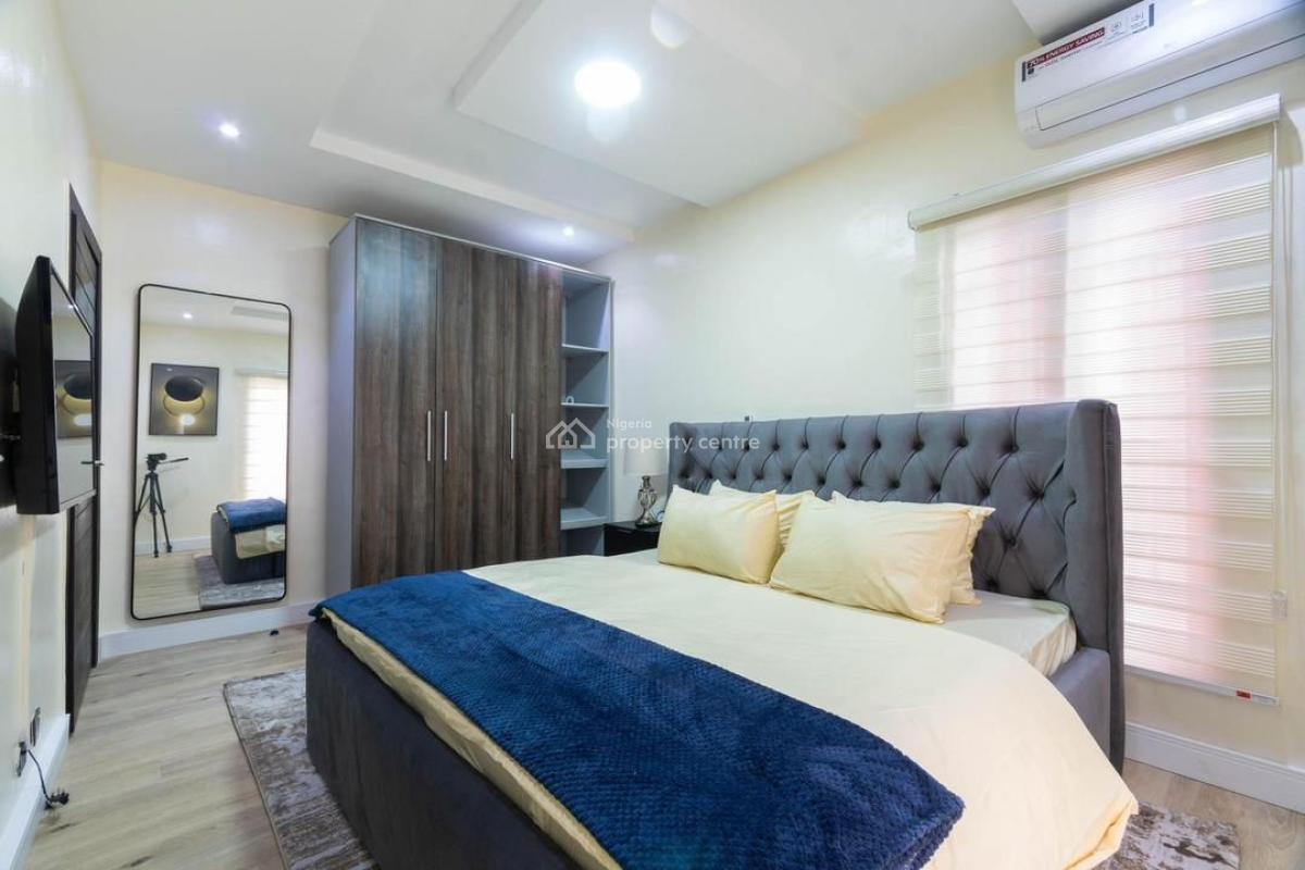 Nicely Furnished Three Bedroom Maisonette Penthouse, Lekki Phase 1, Lekki, Lagos, Flat / Apartment Short Let