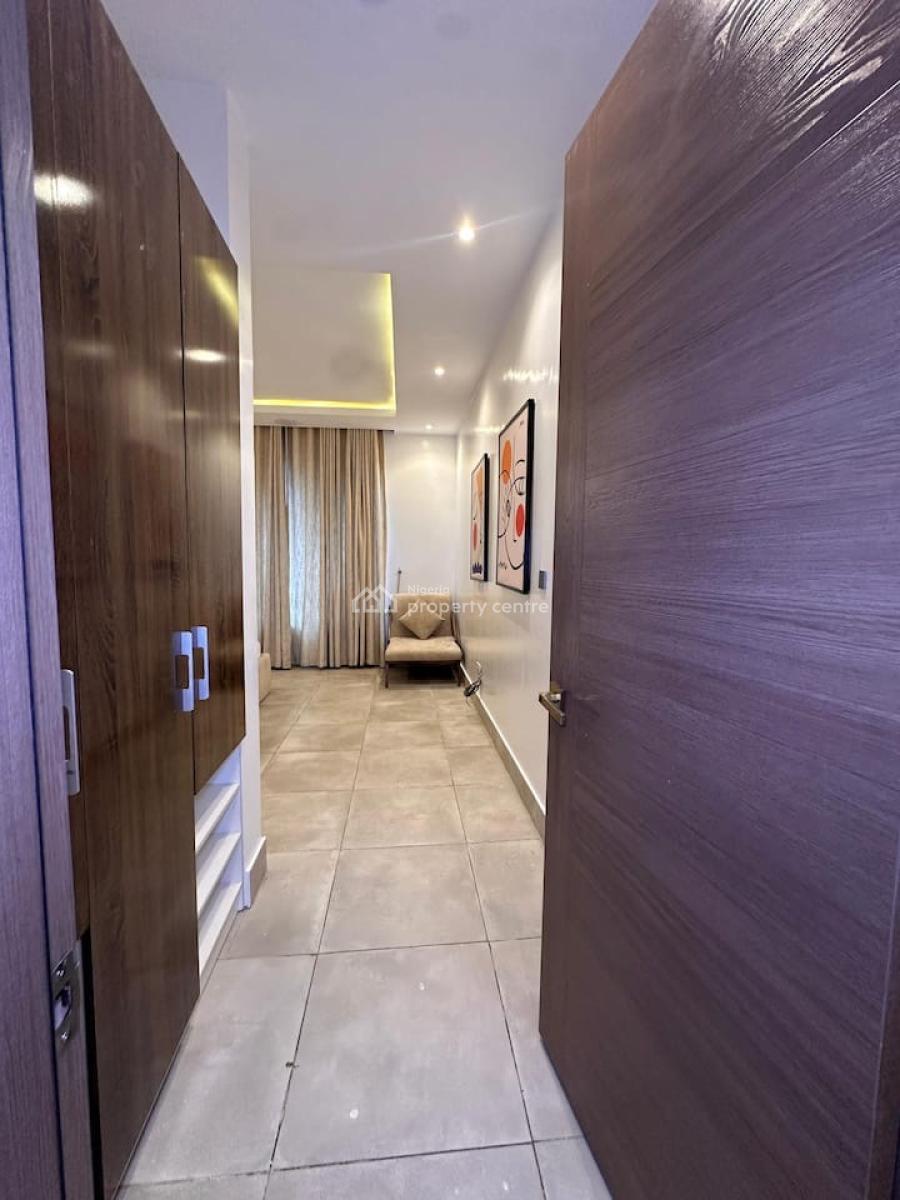 Nicely Furnished Three Bedroom Maisonette Penthouse, Lekki Phase 1, Lekki, Lagos, Flat / Apartment Short Let