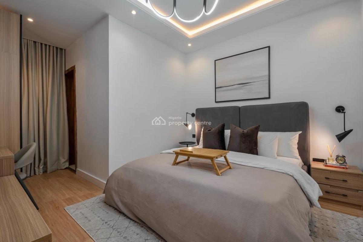 a Very Sweet and Spacious Stand Alone Apartment Located in a Serene a, Lekki Phase 1, Lekki, Lagos, Flat / Apartment Short Let